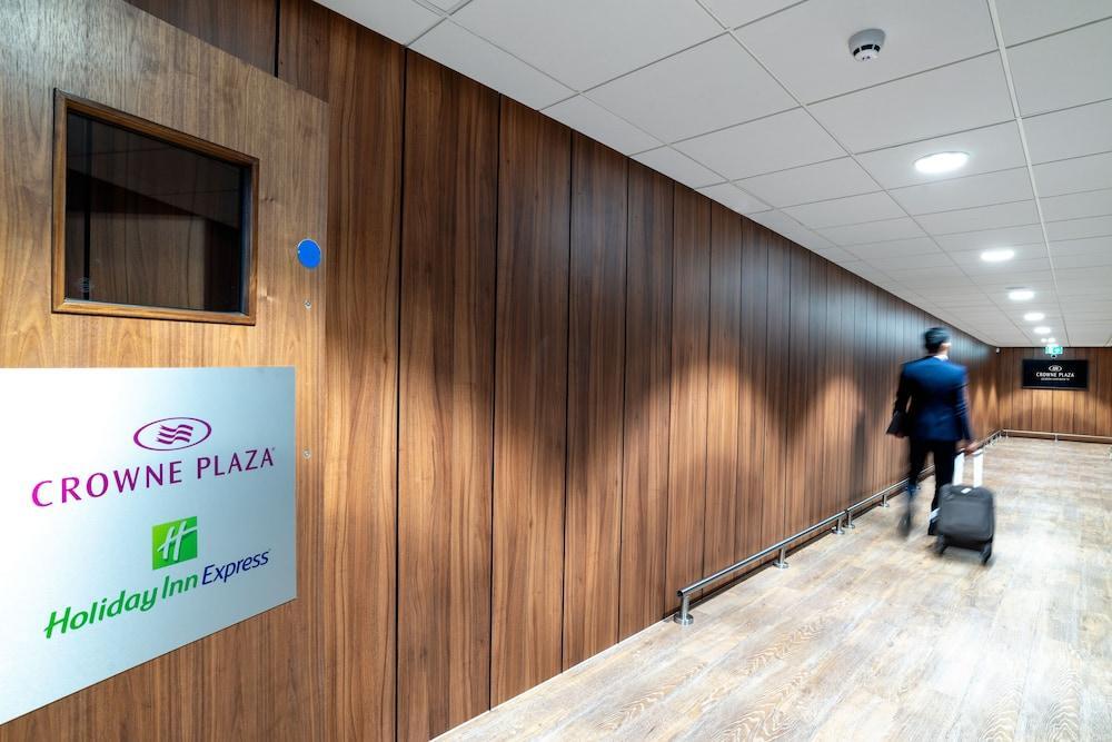 Crowne Plaza London Heathrow T4 By Ihg Ξενοδοχείο Χίλινγκτον Εξωτερικό φωτογραφία